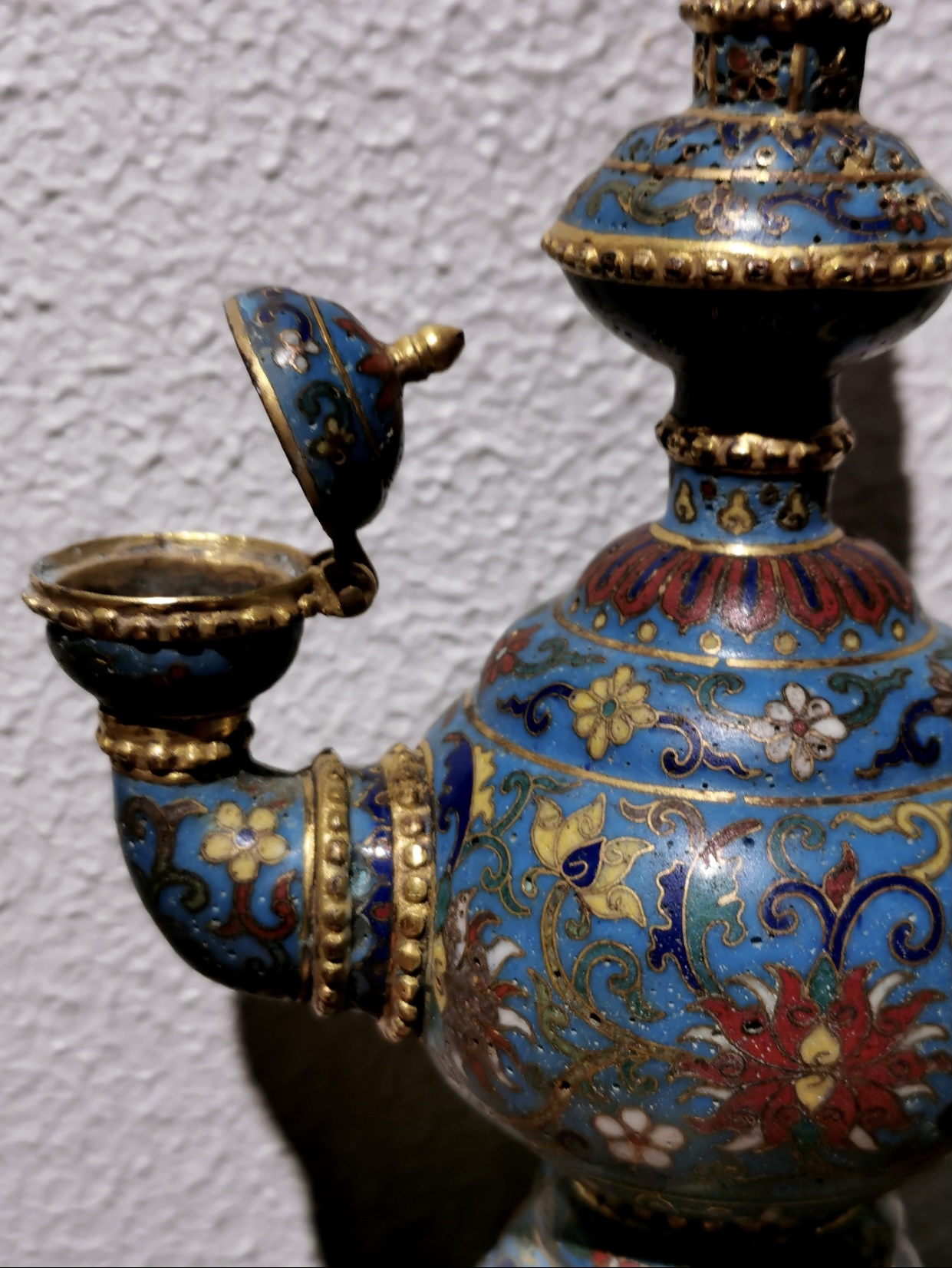 Qing Dynasty Cloisonné Enamel Kundika — thumbnail 2